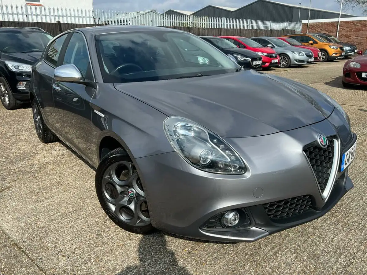 2016-alfa-romeo-giulietta-14-tb-super-big-0