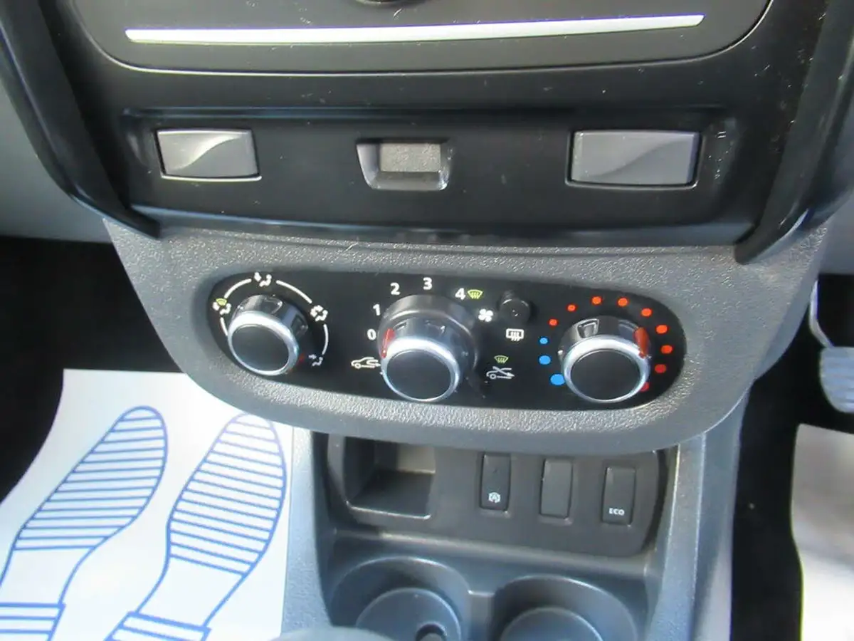 2017-dacia-duster-16-sce-ambiance-big-10