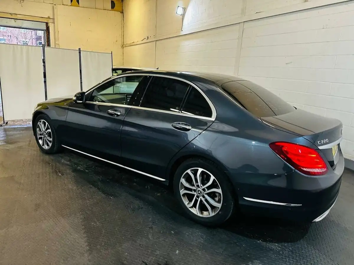 2015-mercedes-benz-c-class-21td-c220-cdi-sport-cdi-bluetec-premiumss-7g-tronic-plus-big-15