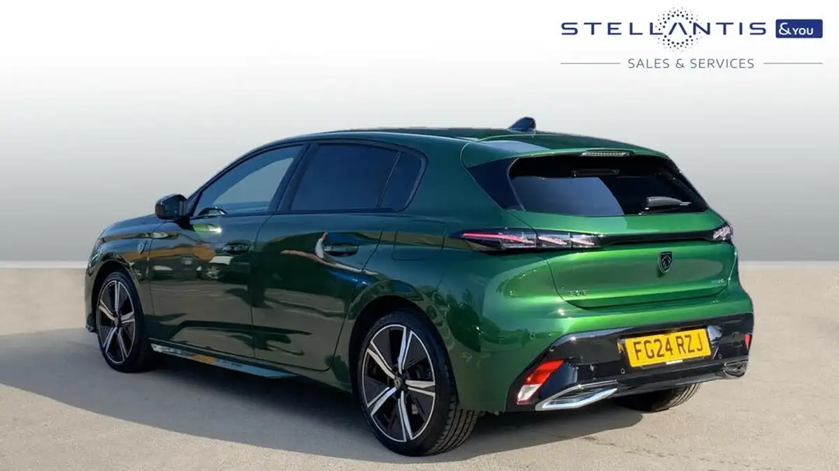 2024-peugeot-308-16-puretech-gt-180ps-big-2