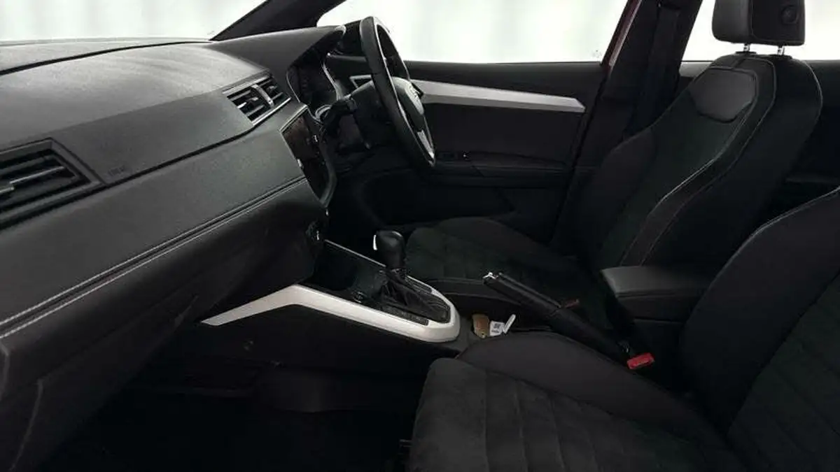 2019-seat-arona-10-tsi-xcellence-lux-ss-dsg-big-39