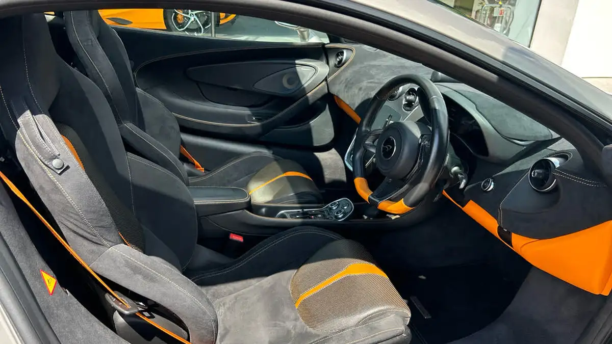 2017-mclaren-570gt-38-big-2