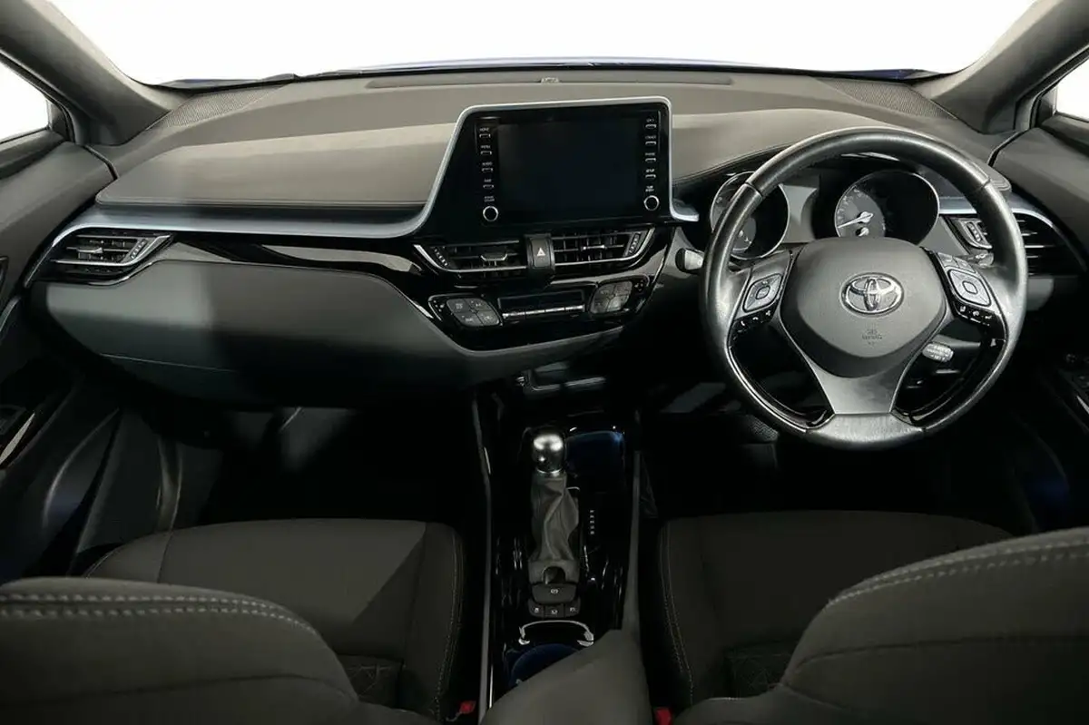 2021-toyota-c-hr-18-vvt-i-design-big-9