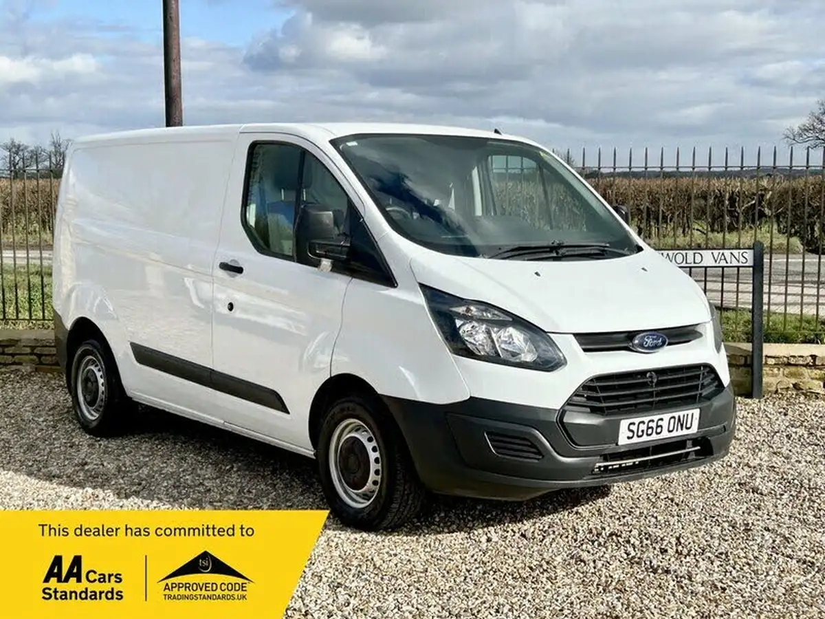 2016-ford-transit-custom-20tdci-290-l1h1-105pseu6-panel-van-big-0