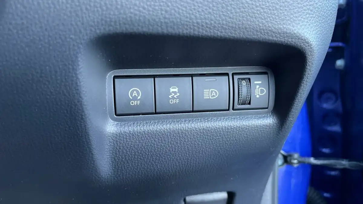 2023-toyota-aygo-x-10-vvt-i-exclusive-big-19
