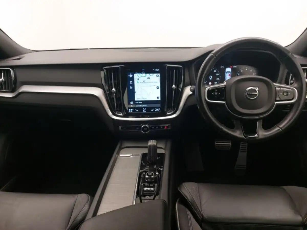 2021-volvo-s60-20-b5-r-design-big-2