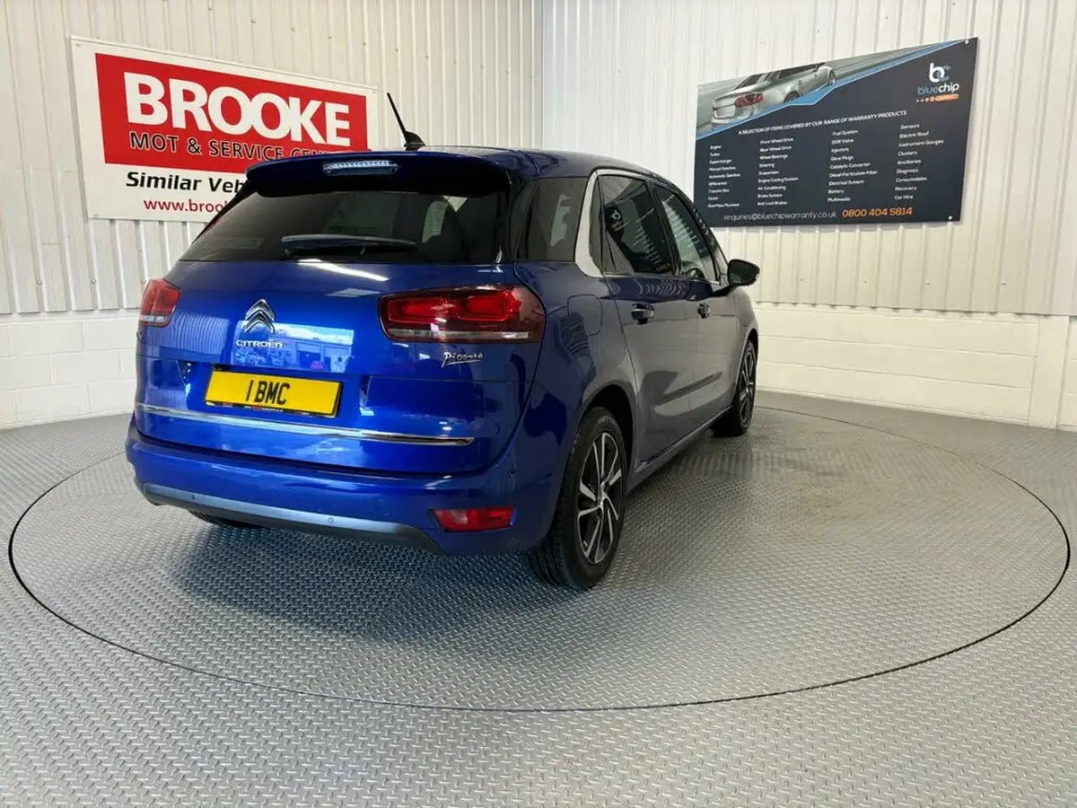 2017-citroen-c4-picasso-16bluehdi-flair-big-8