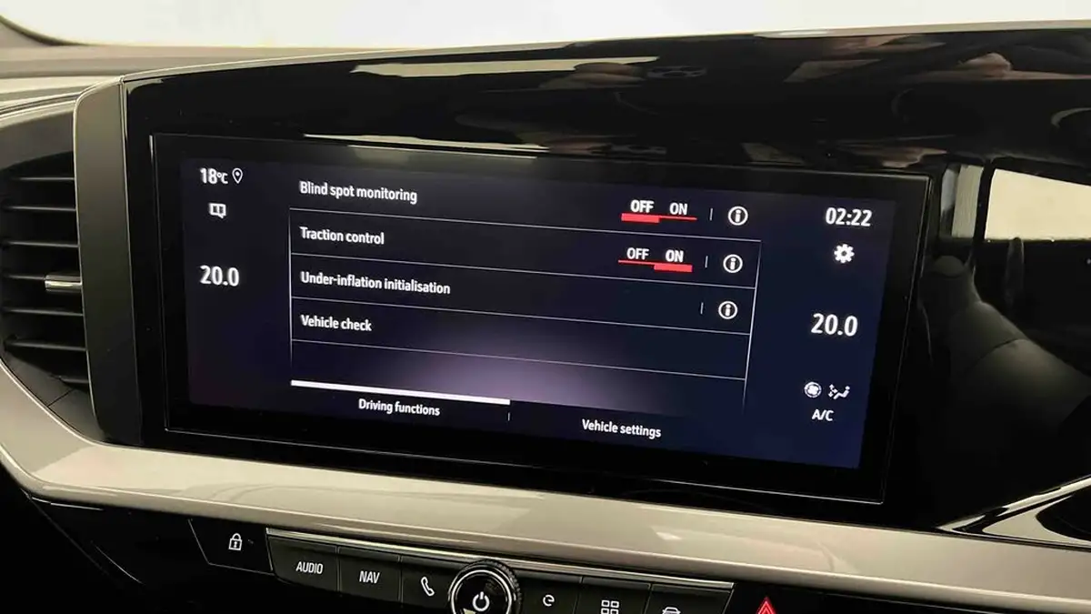 2022-vauxhall-mokka-e-ultimate-big-29