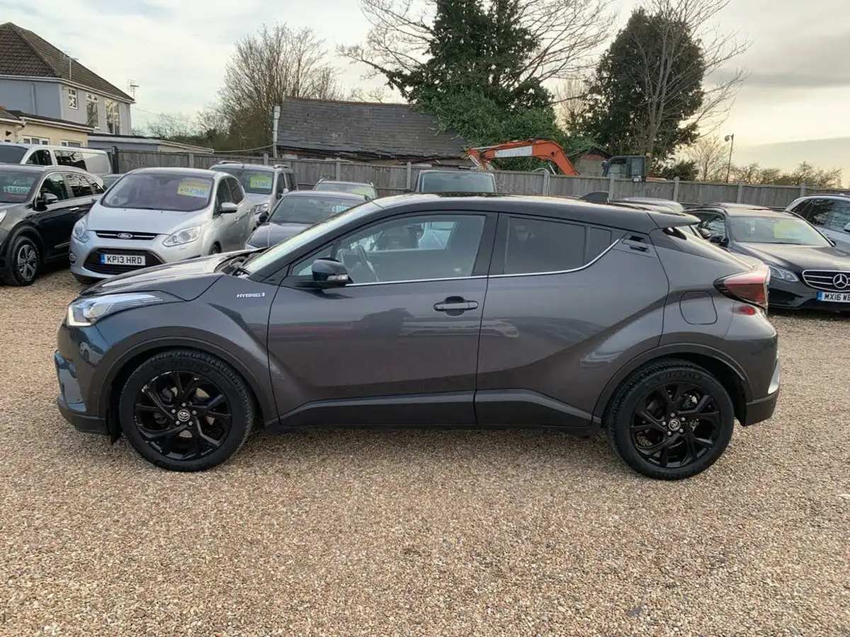 2019-toyota-c-hr-18-vvt-i-dynamic-big-2