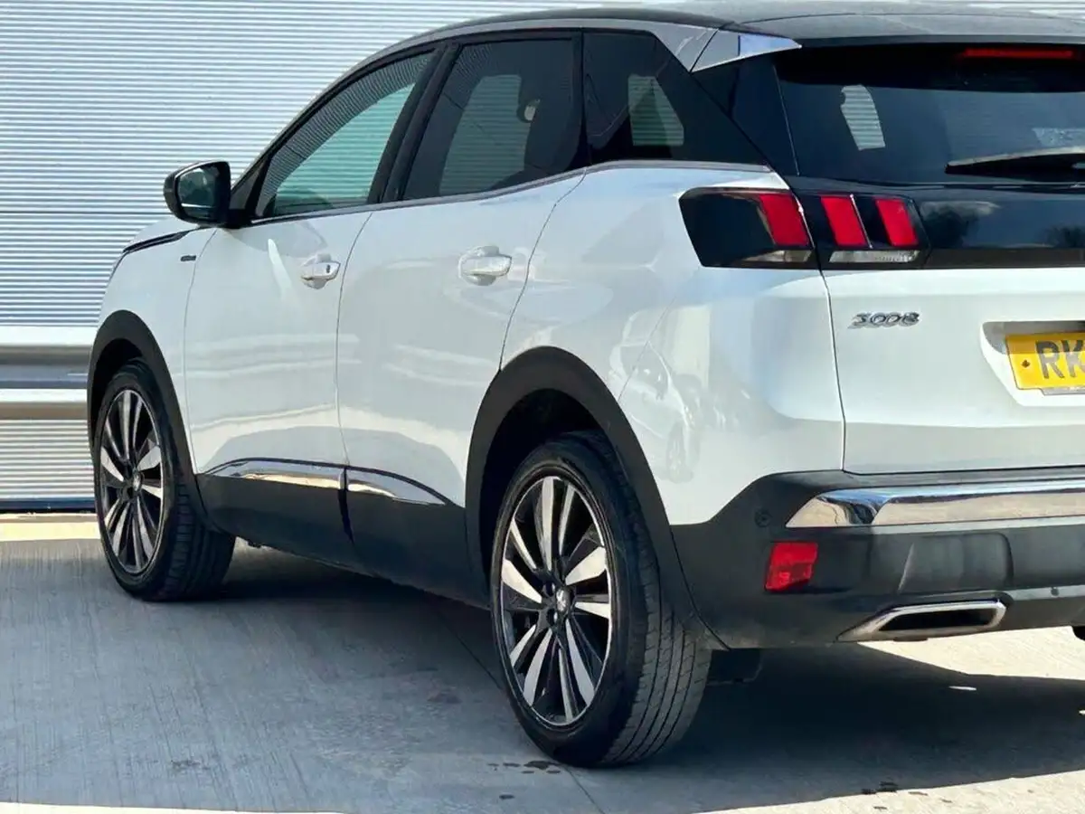2017-peugeot-3008-suv-16-bluehdi-gt-line-big-10