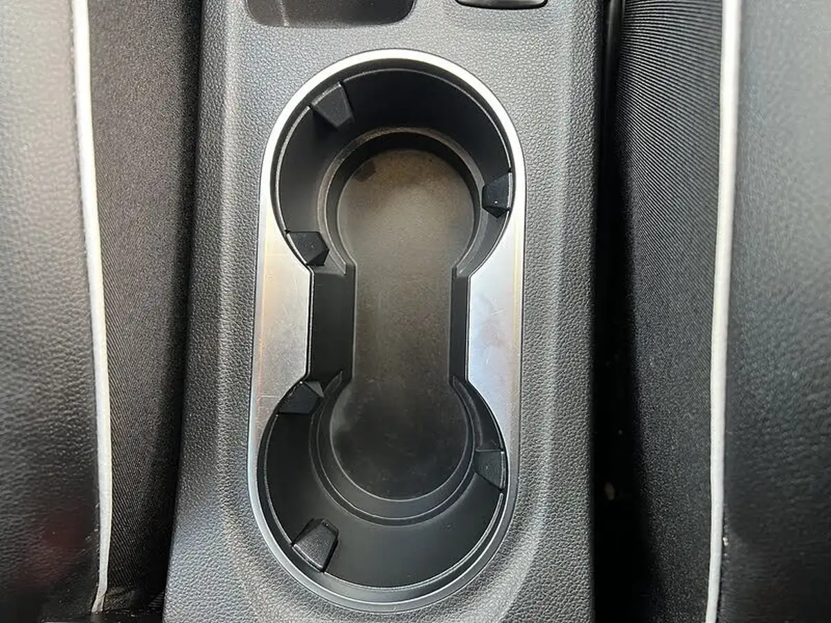 2020-renault-captur-13-tce-s-edition-130bhp-edc-auto-big-9