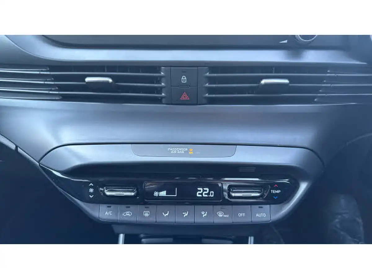 2024-hyundai-i20-10-t-gdi-premium-dct-big-30