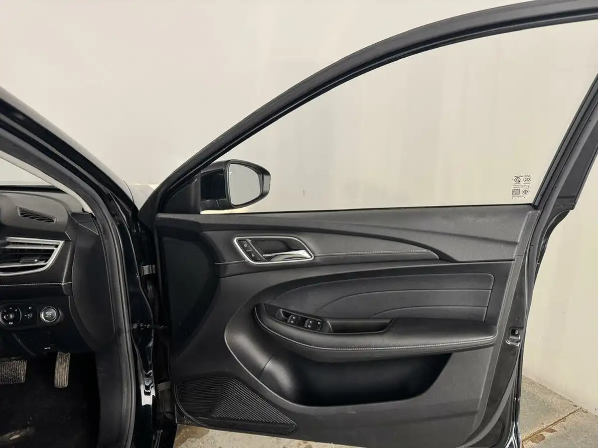 2021-mg-mg5-e-exclusive-ev-long-range-big-16