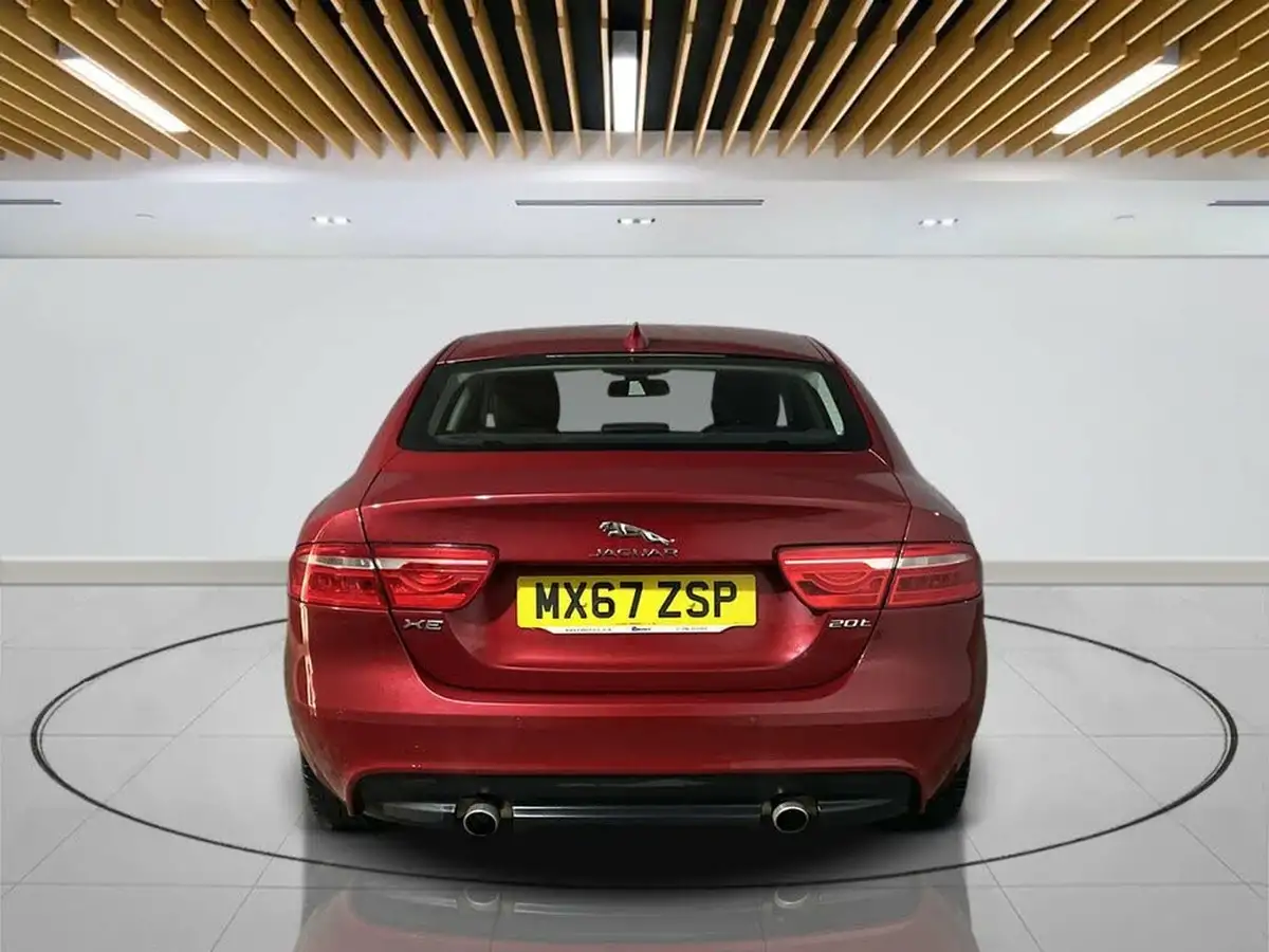 2017-jaguar-xe-20i-prestige-200ps-ss-1999cc-big-5