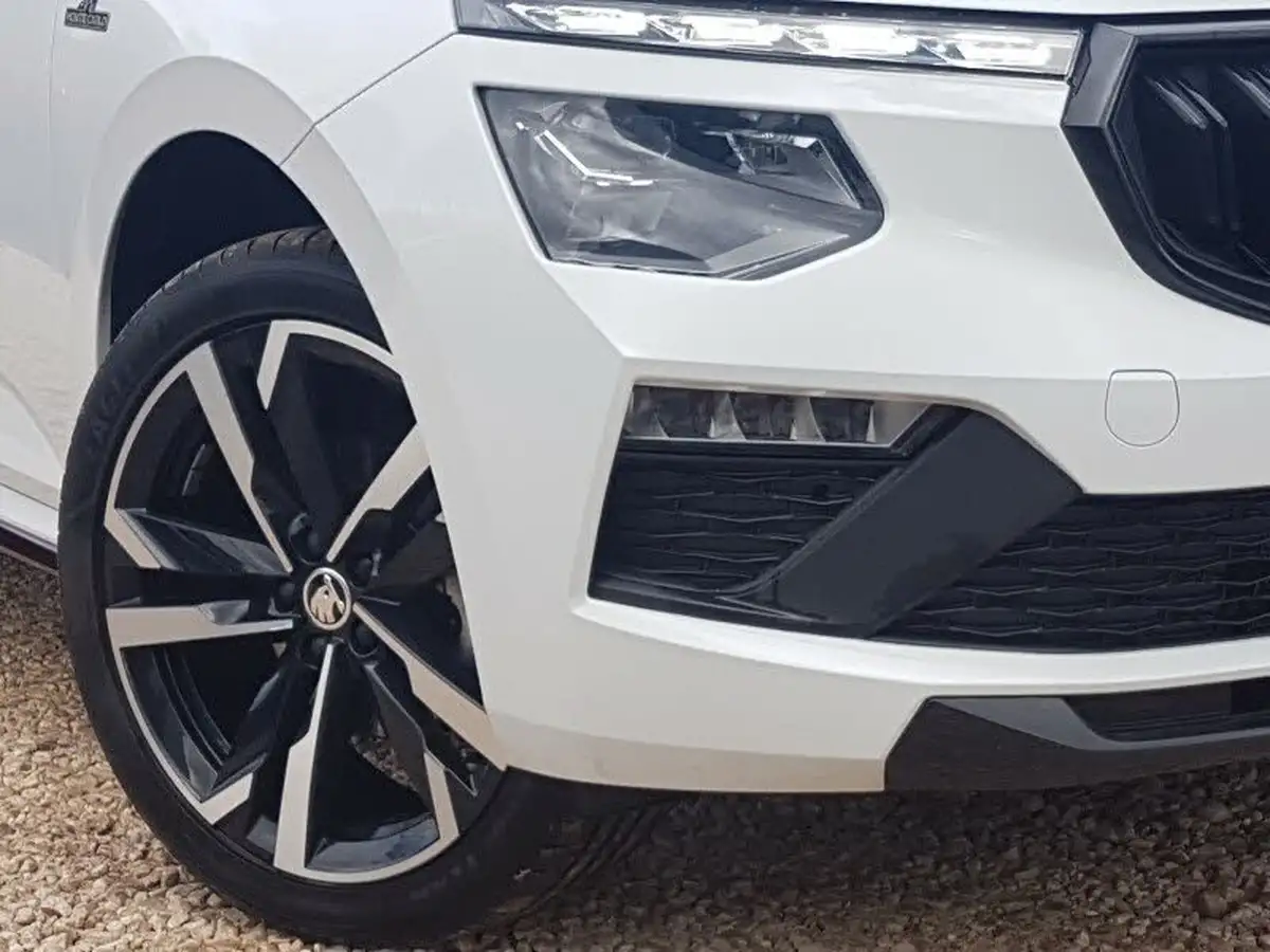 2024-skoda-kamiq-10-tsi-monte-carlo-116ps-dsg-big-8