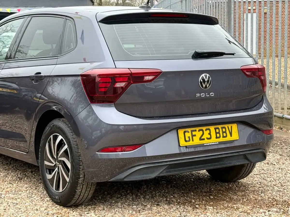 2023-volkswagen-polo-10-tsi-life-dsg-big-9