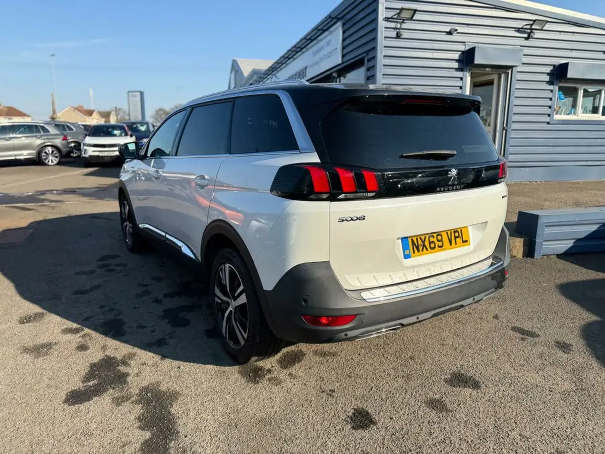 2019-peugeot-5008-suv-15-bluehdi-gt-line-eat8-big-12
