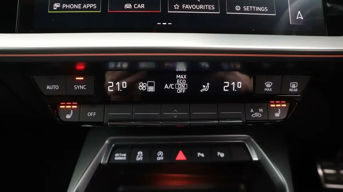 2022-audi-rs3-25-tfsi-saloon-4d-big-12