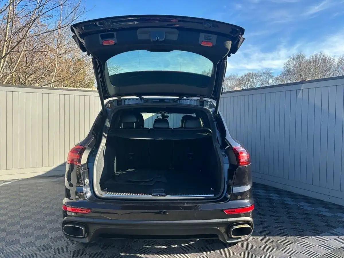 2017-porsche-cayenne-30td-diesel-platinum-edition-big-14