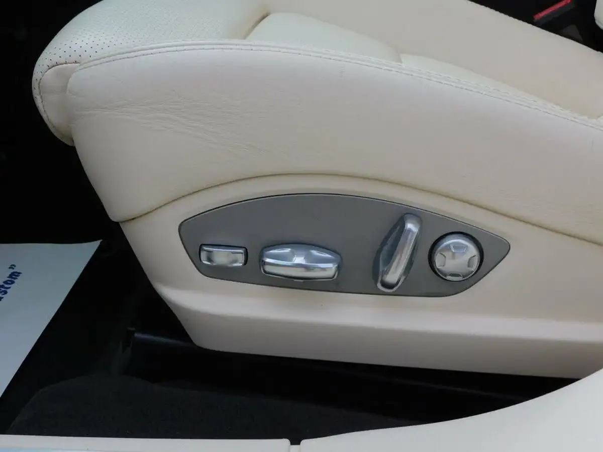2014-porsche-panamera-30td-big-26