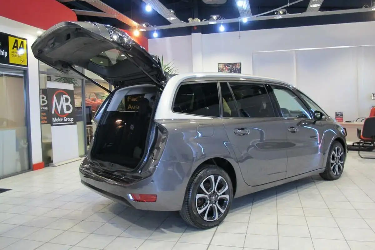 2019-citroen-grand-c4-spacetourer-12-puretech-flair-big-52