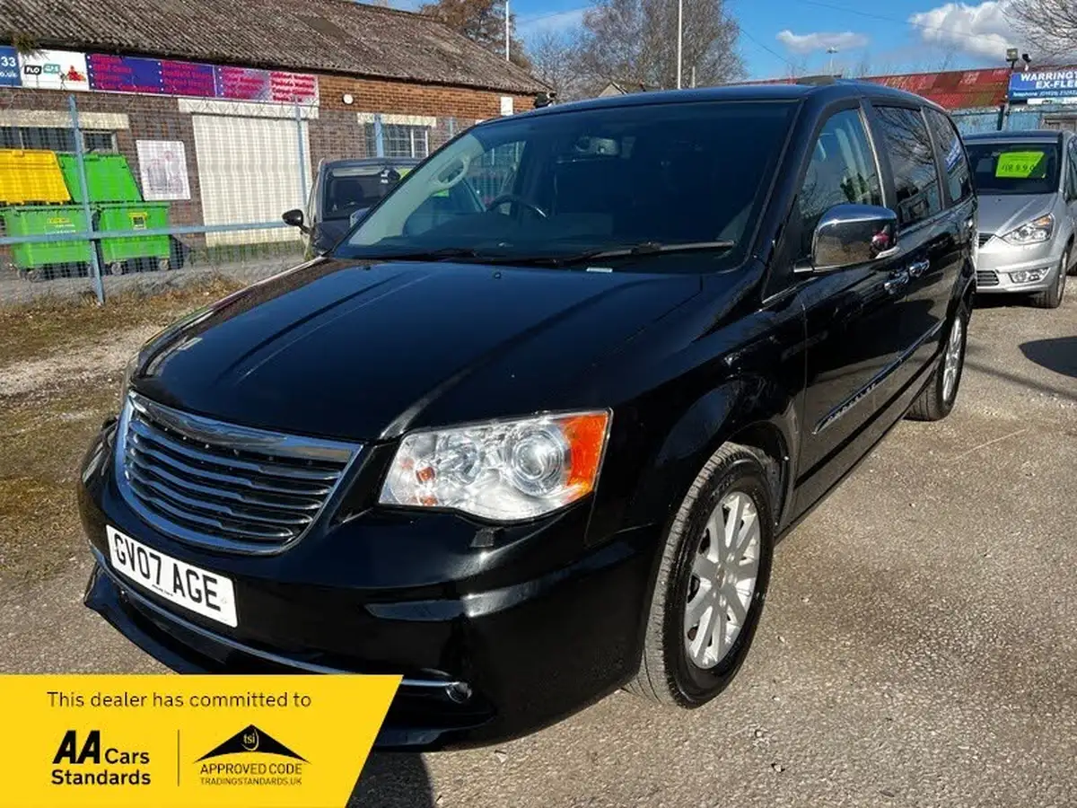 2014-chrysler-grand-voyager-28td-limited-big-10