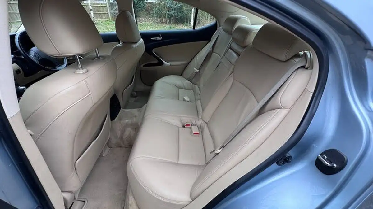 2007-lexus-is-250-25-se-l-auto-big-5