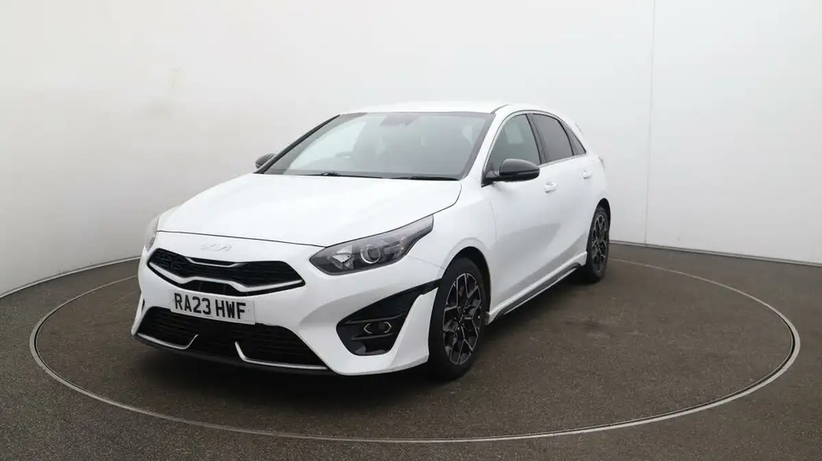 2022-kia-ceed-15-t-gdi-gt-line-big-29