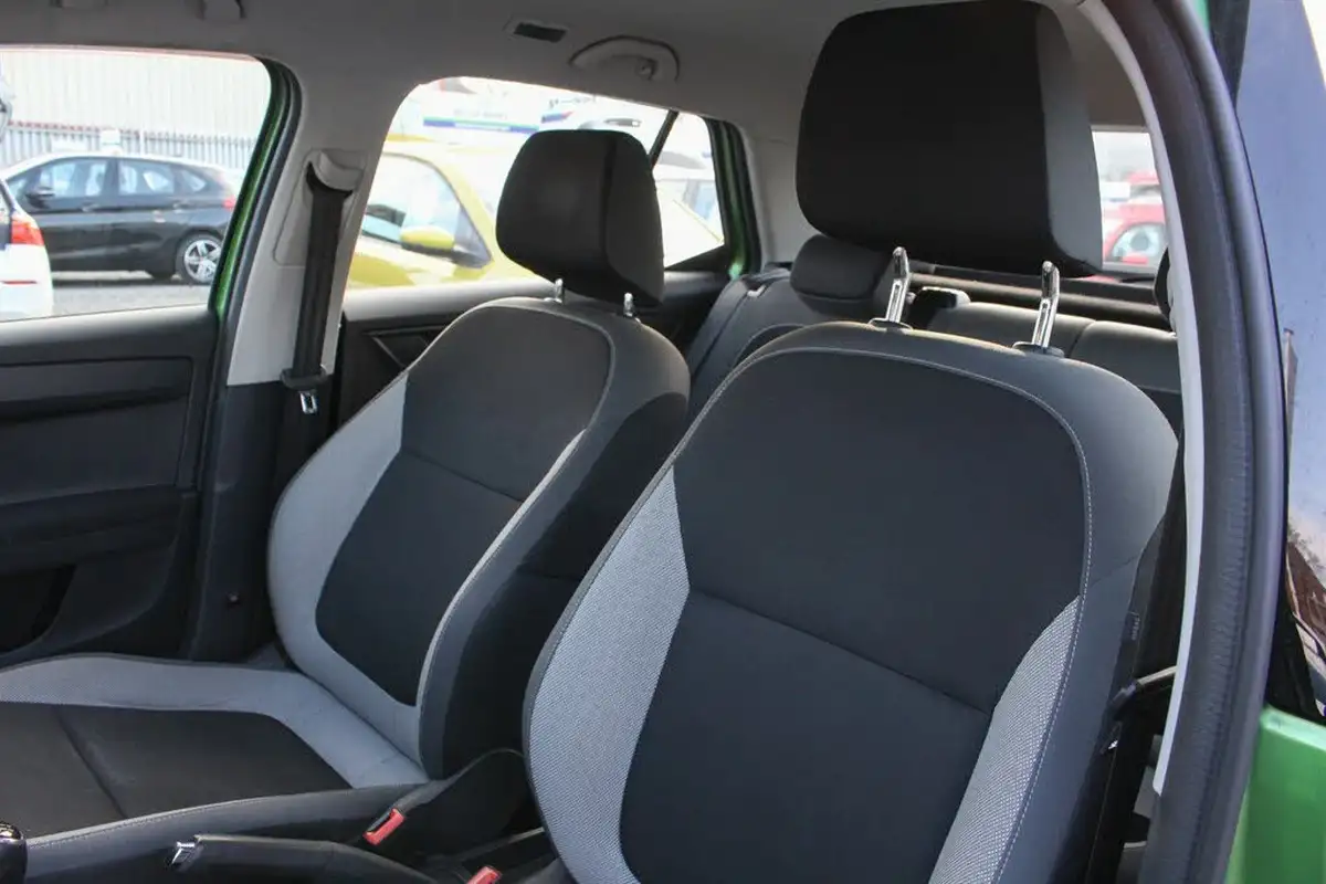 2016-skoda-fabia-12-tsi-se-90ps-hatchback-big-18