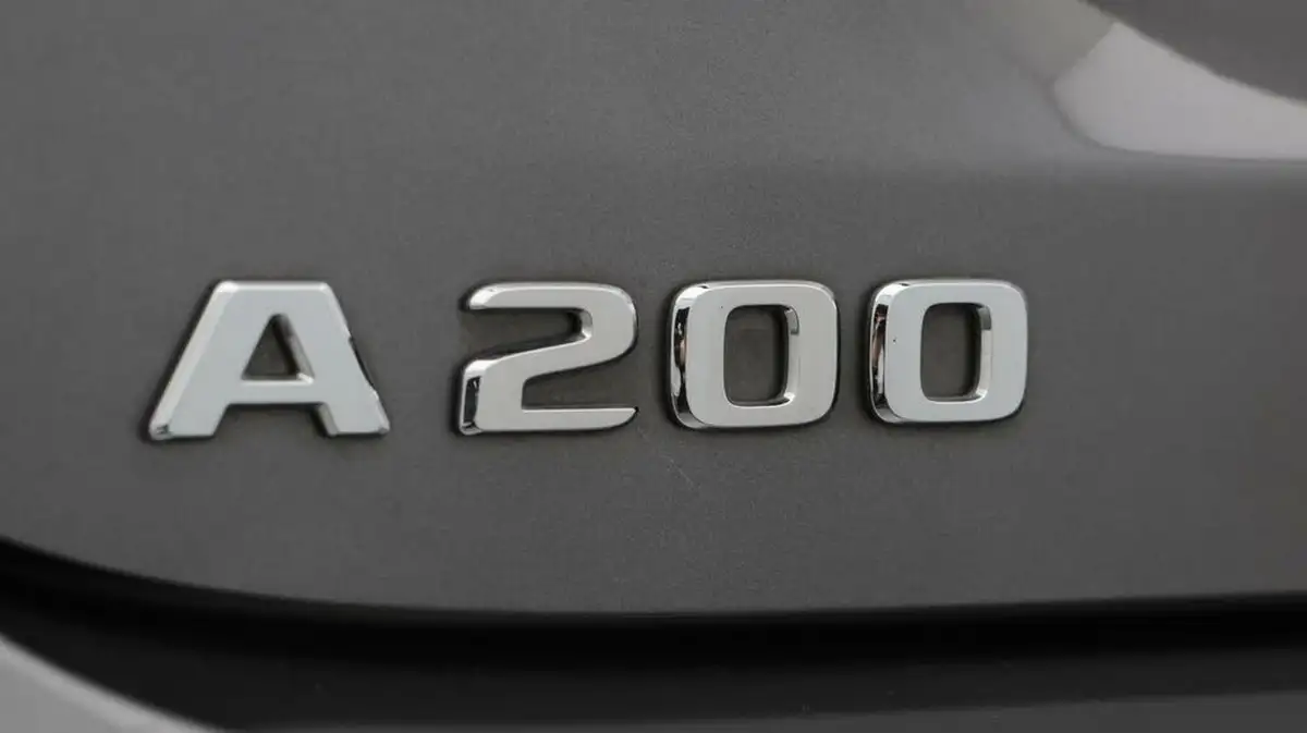 2022-mercedes-benz-a-class-13-a200-amg-line-premium-plus-edition-hatchback-5d-7g-dct-big-24