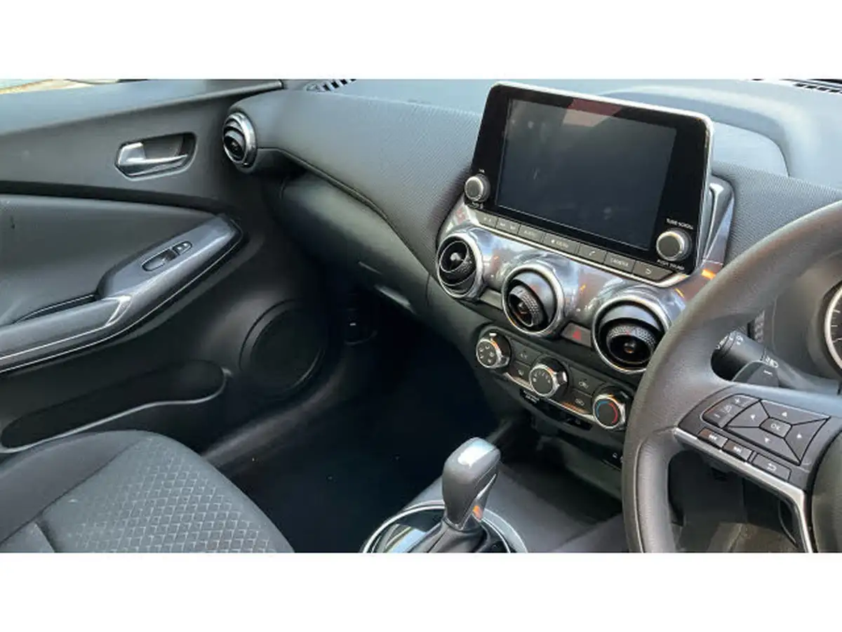 2023-nissan-juke-10-dig-t-acenta-dct-big-13