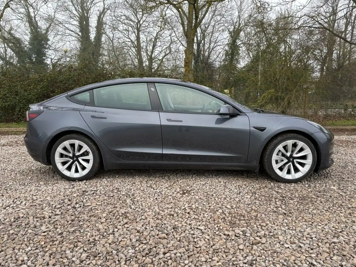 2021-tesla-model-3-e-long-range-awd-big-2