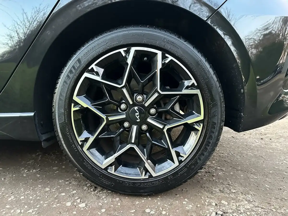2022-kia-ceed-15-t-gdi-gt-line-big-14