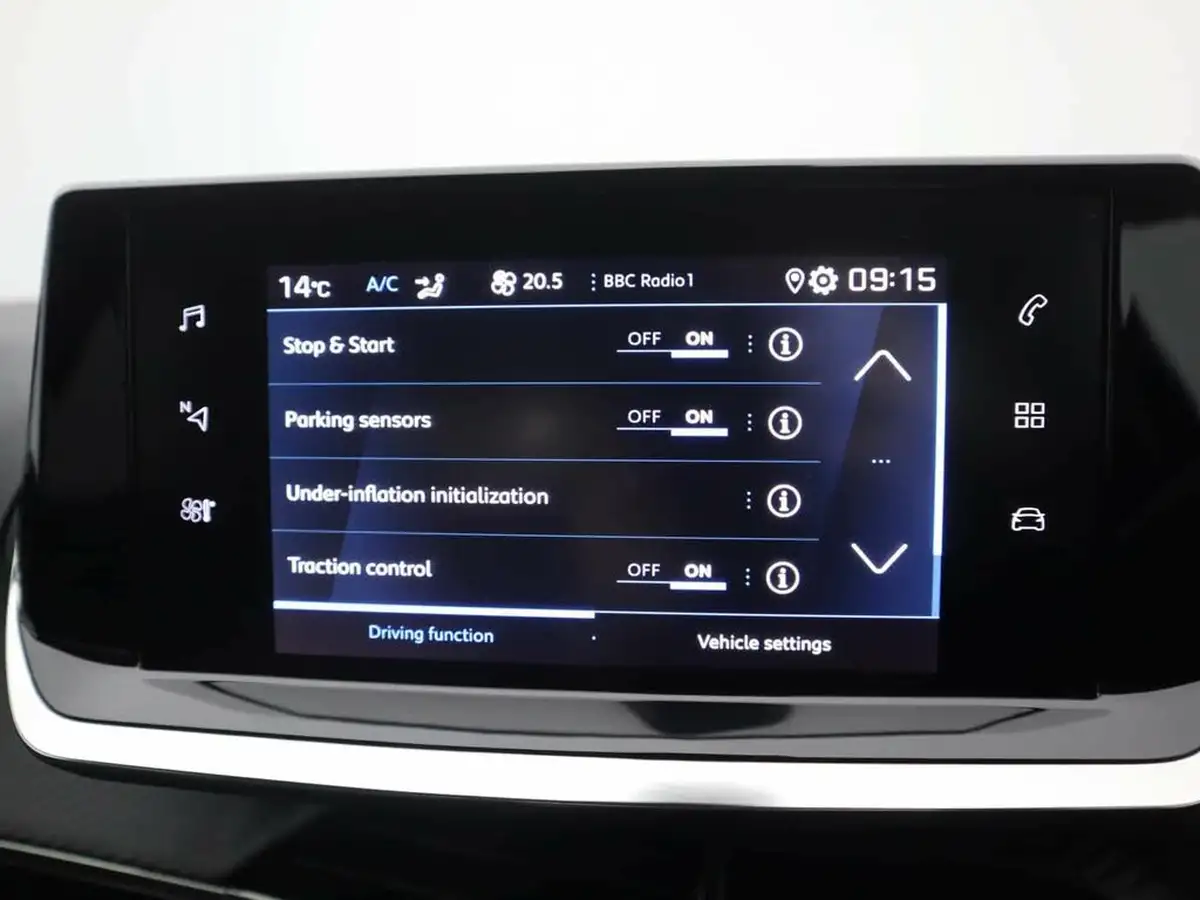 2021-peugeot-208-12-puretech-allure-premium-100bhp-big-26