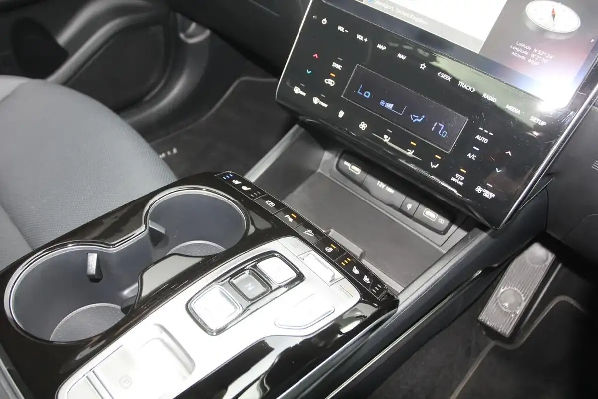 2022-hyundai-tucson-16-t-gdi-ultimate-265ps-4wd-phev-auto-big-19
