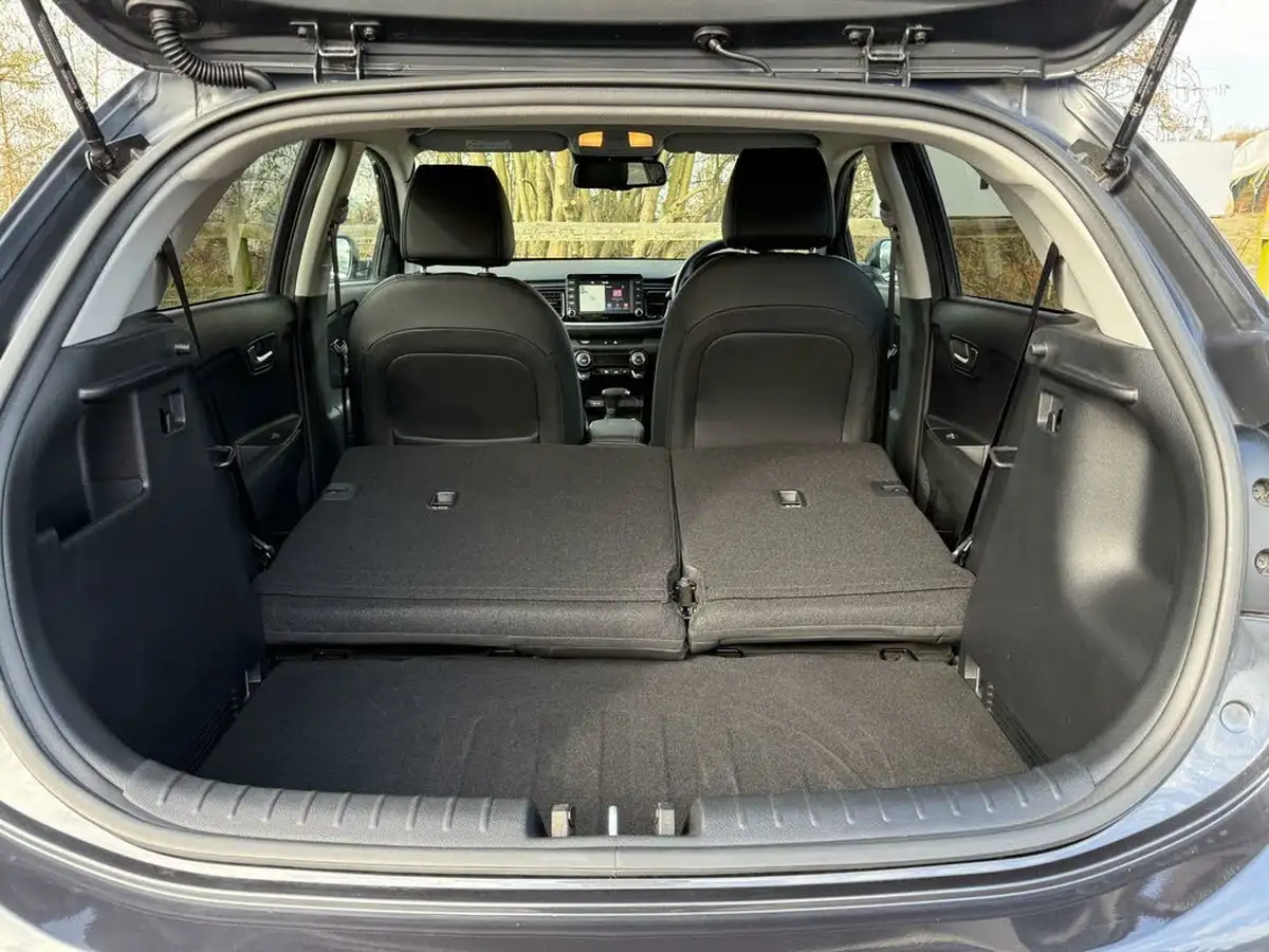 2018-kia-rio-14-3-big-77