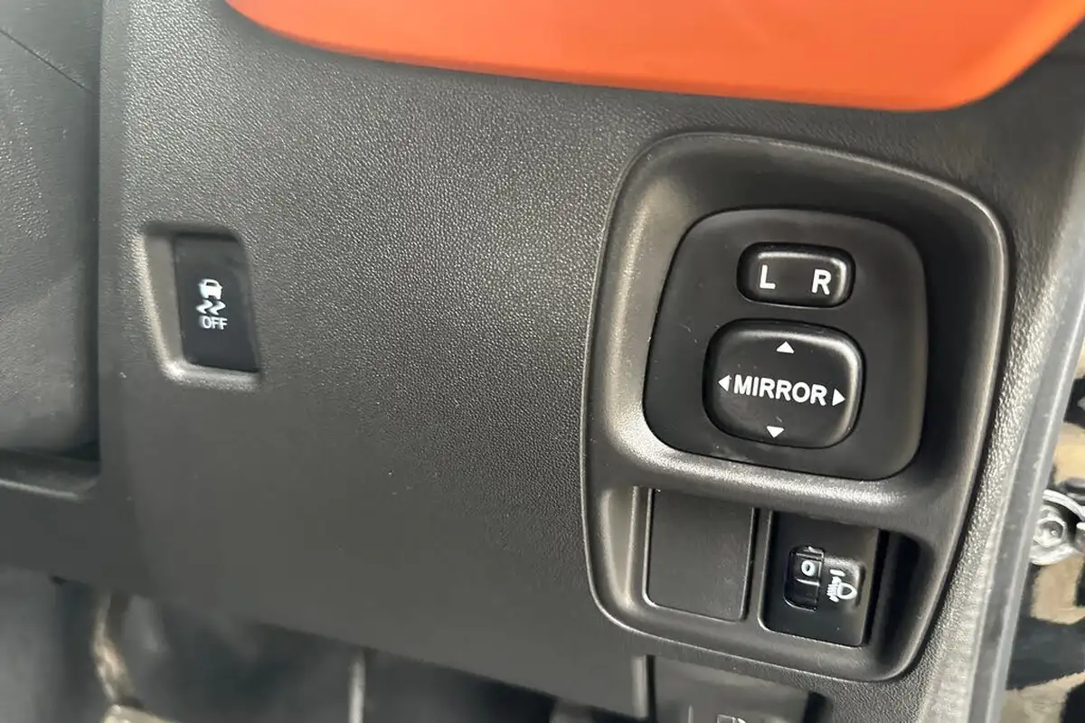 2019-citroen-c1-10-vti-airscape-urban-ride-big-26