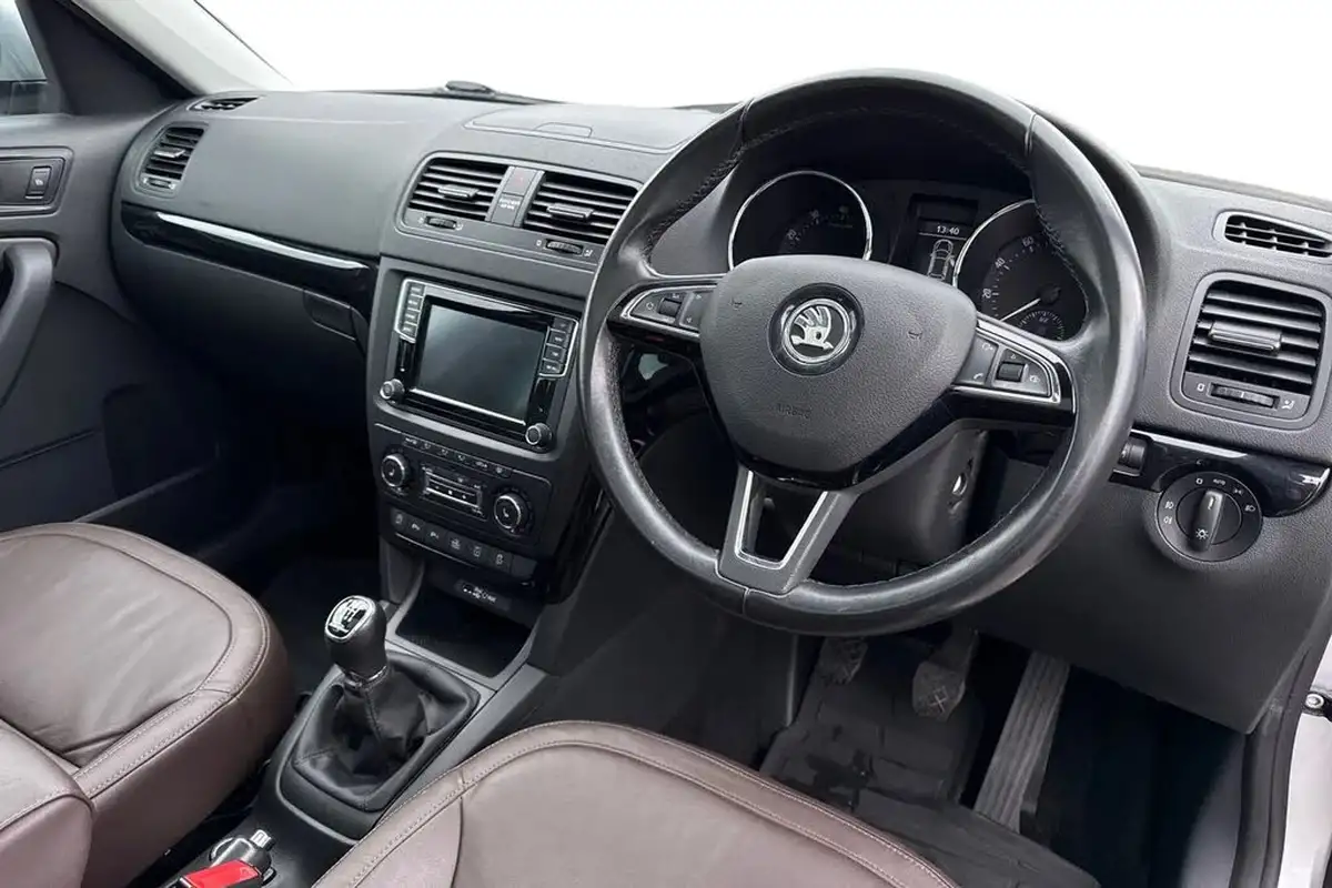 2016-skoda-yeti-outdoor-14-tsi-laurin-klement-big-13