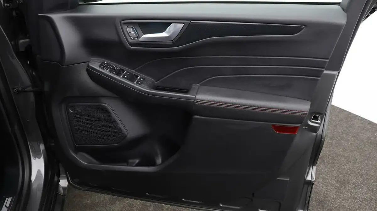 2021-ford-kuga-15-st-line-x-edition-big-14