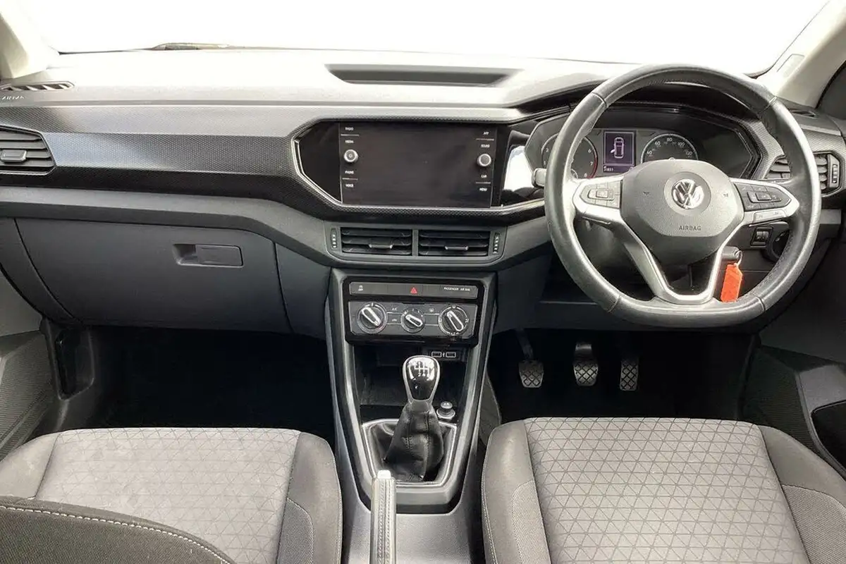 2020-volkswagen-t-cross-10-tsi-se-115ps-big-42