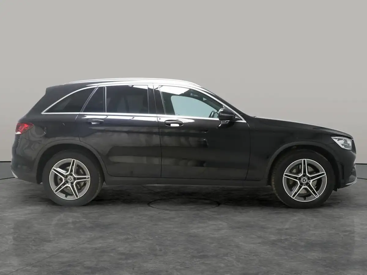 2022-mercedes-benz-glc-class-20d-glc220d-amg-line-195ps-station-wagon-5d-1950cc-4matic-plus-big-10