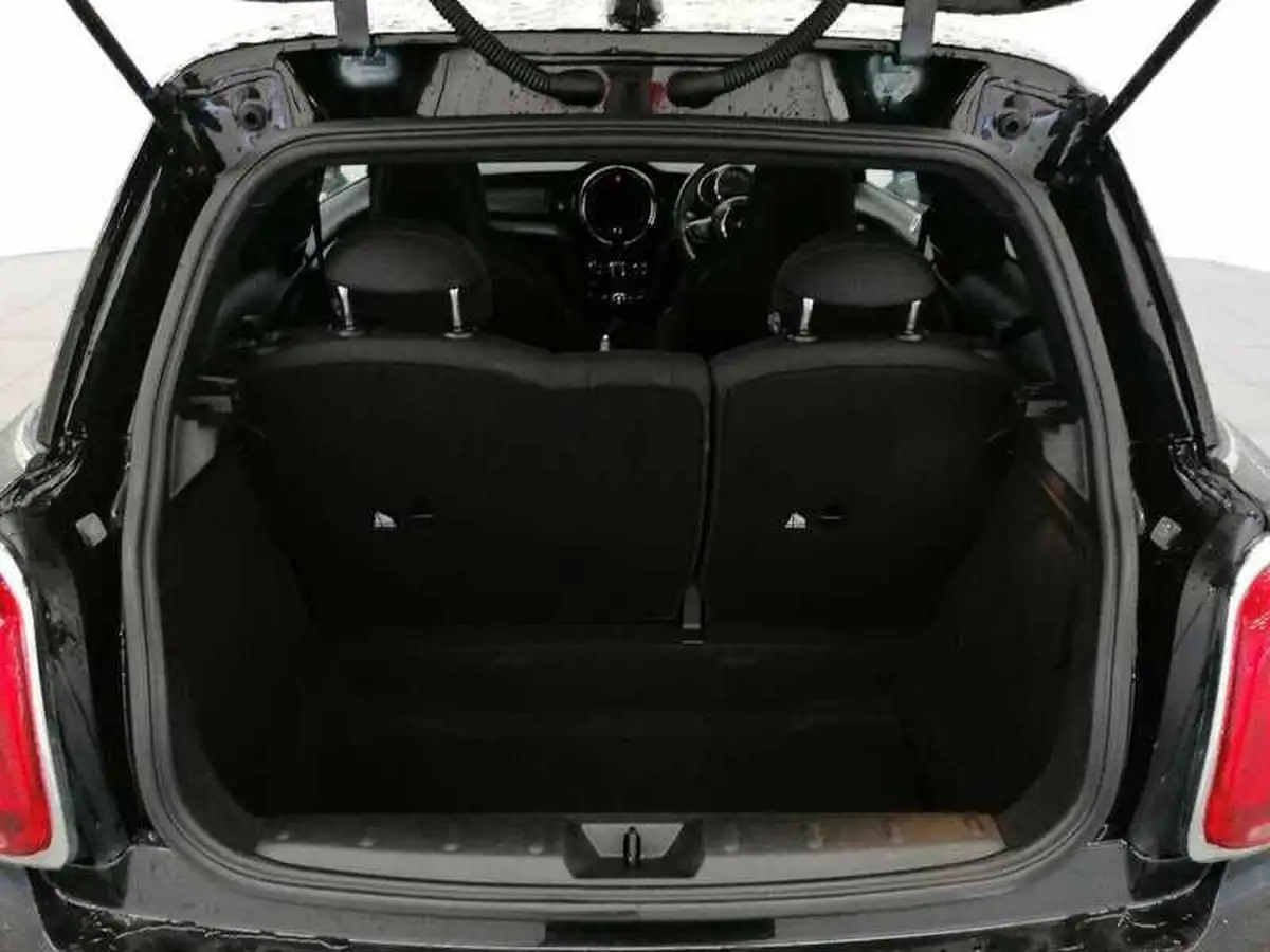 2019-mini-cooper-15-cooper-sport-hatchback-3d-big-9