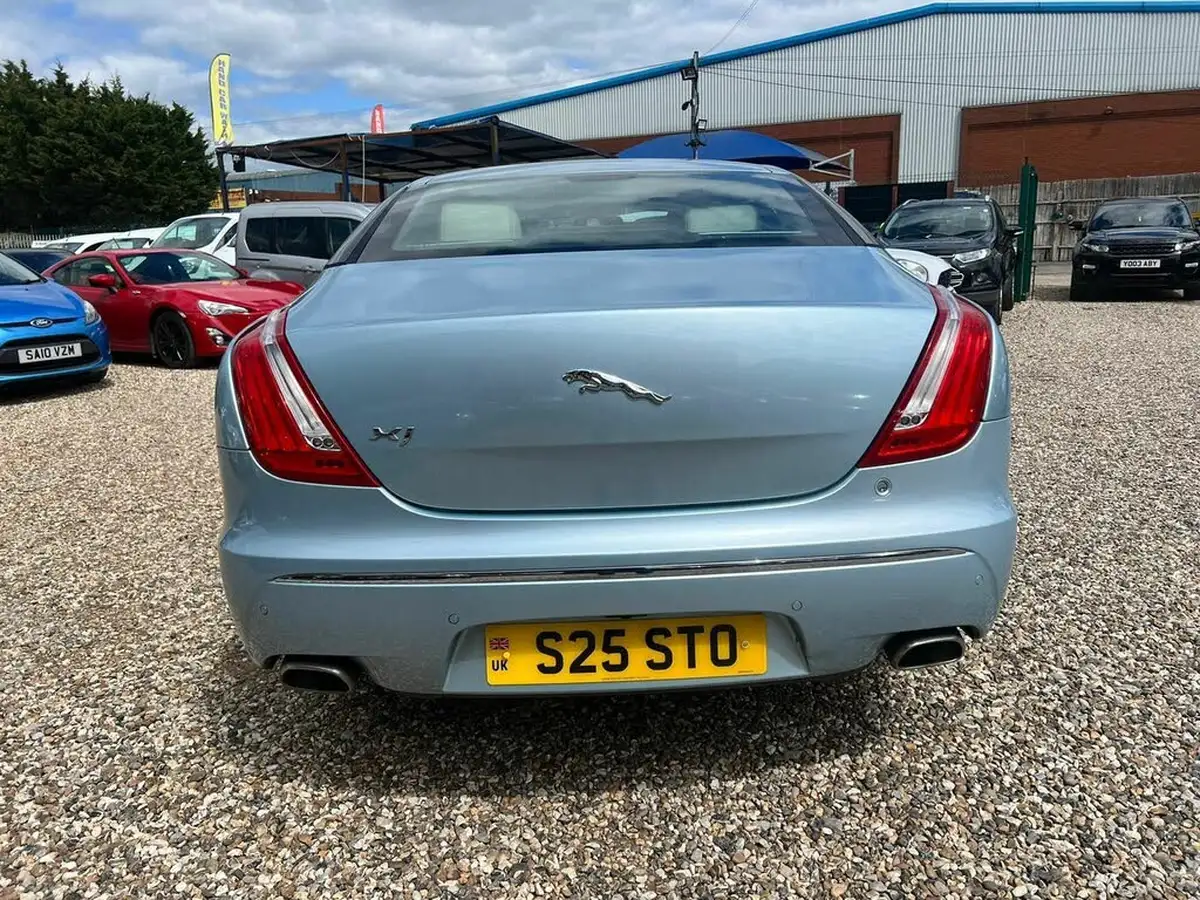 2011-jaguar-xj-series-30td-xj-portfolio-swb-big-5