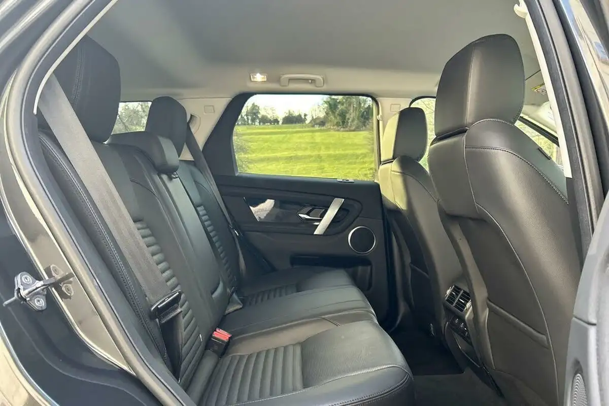 2024-land-rover-discovery-sport-20-d200-s-big-9