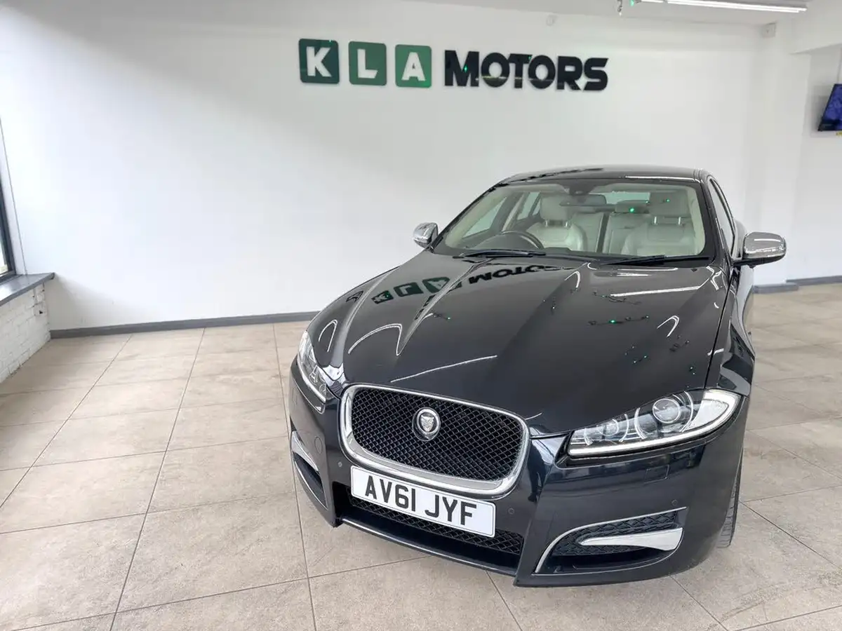 2011-jaguar-xf-30td-s-portfolio-big-7