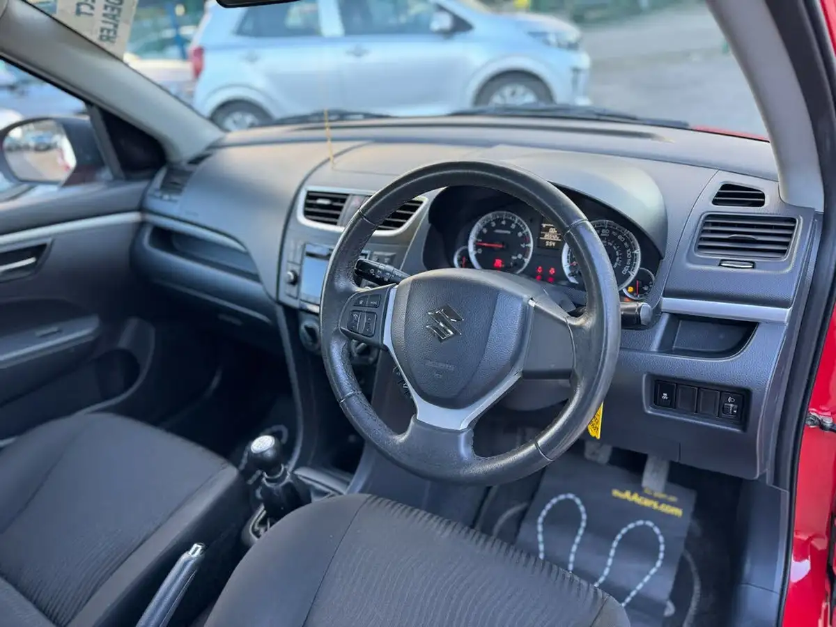 2013-suzuki-swift-12-sz3-93bhp-3d-big-30