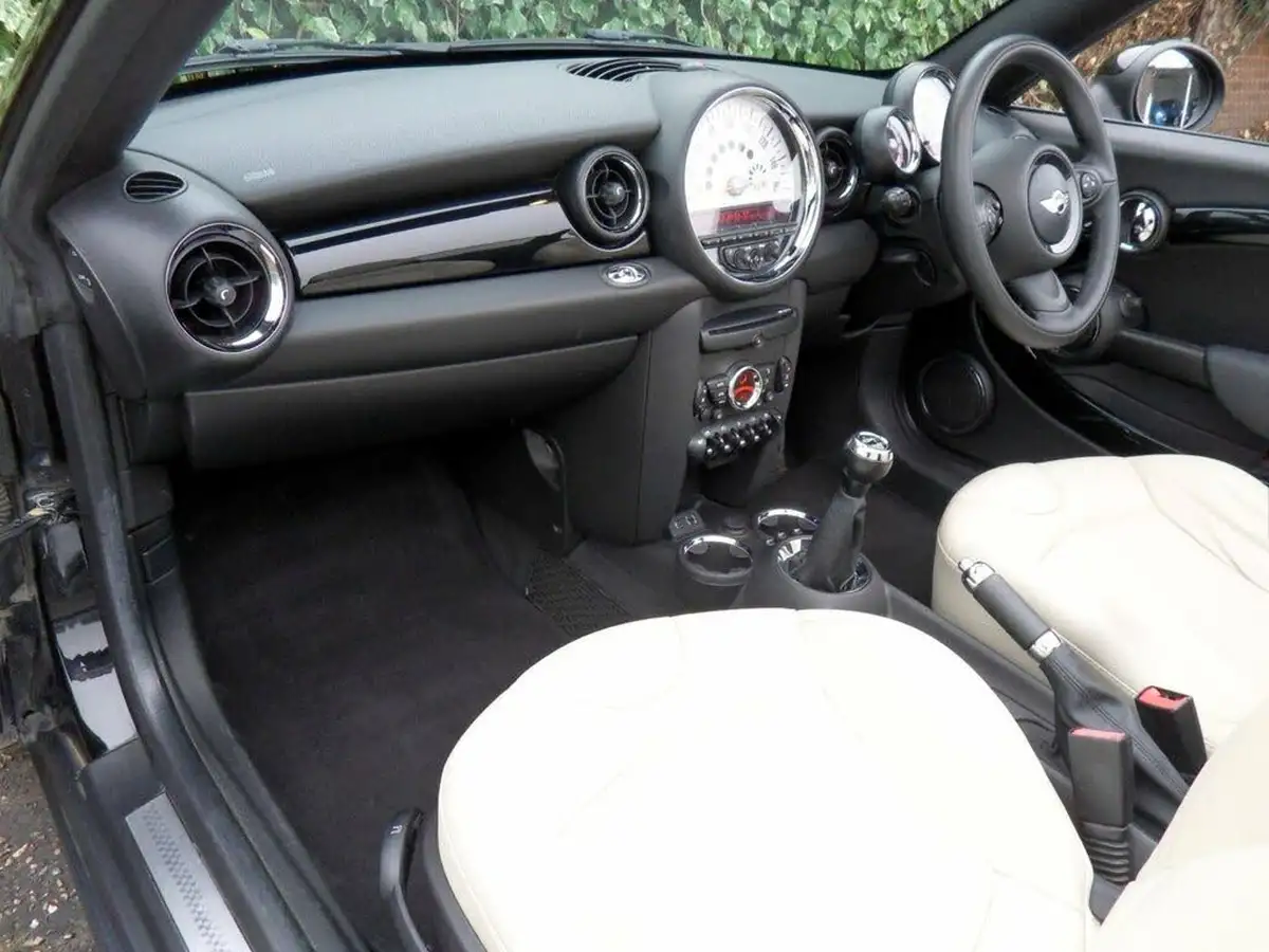 2014-mini-roadster-20td-cooper-sd-chili-big-48