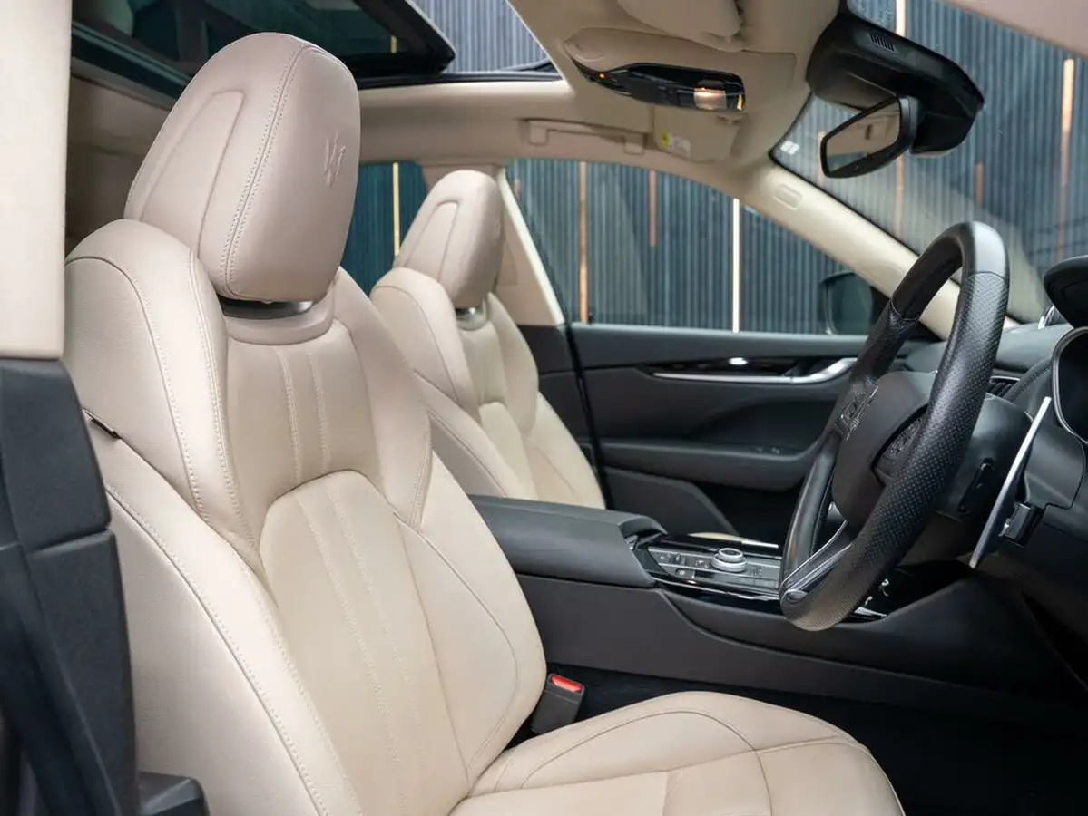 2018-maserati-levante-30-gransport-nerissimo-edition-big-1