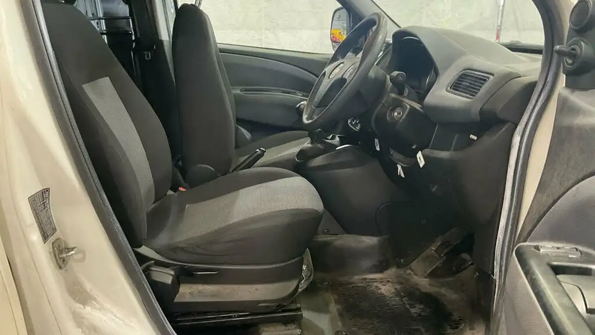 2015-fiat-doblo-cargo-13td-v-l1-refrigerated-van-big-8