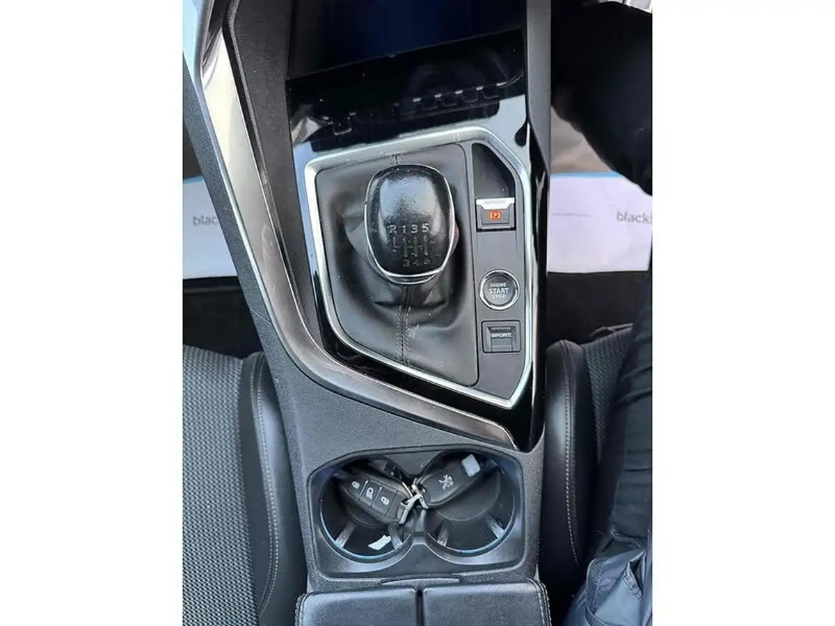 2022-peugeot-3008-suv-15-bluehdi-gt-big-29